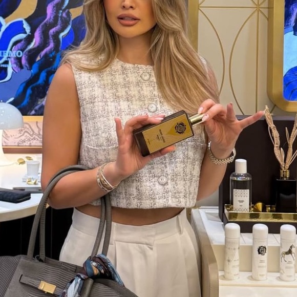 Zara Textured Cropped Vest Round neck Top Front pockets Ecru Beige size L NWT - Picture 3 of 16